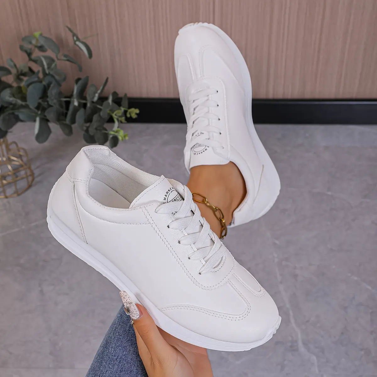 Abigail | Einfarbige Freizeit-Sportschuhe für Damen mit dicken Sohlen - Image 11