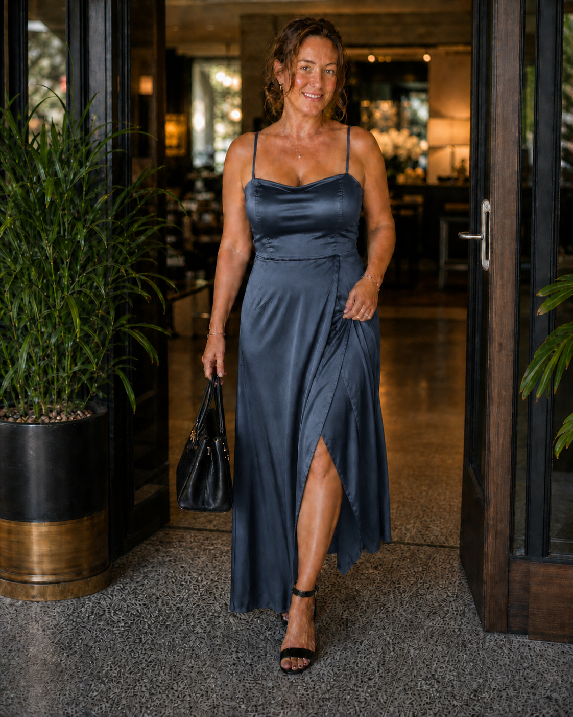 Elegantes Damen-Kleid mit fließendem Schnitt | R&B - Image 5