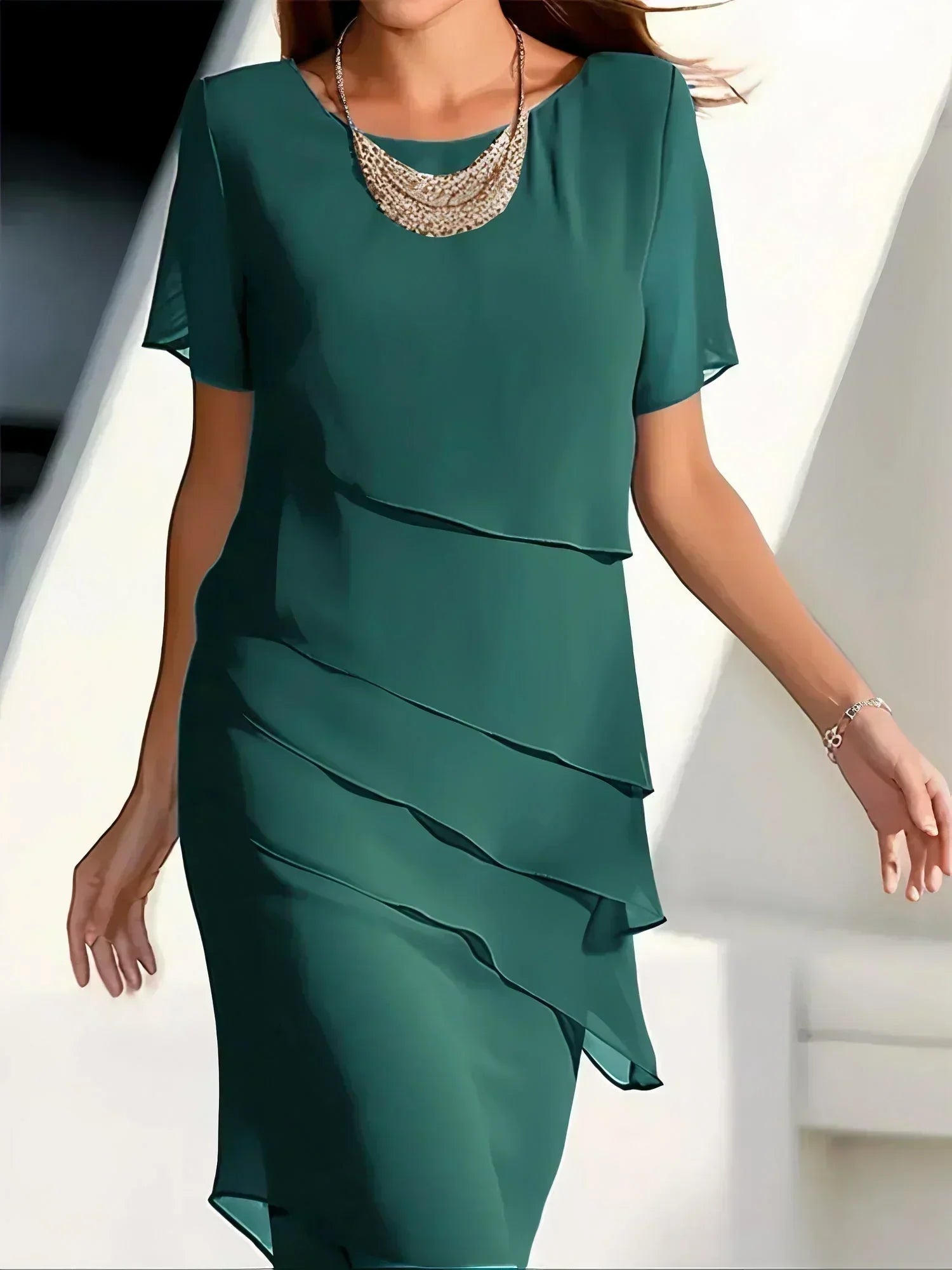 Kendra | Schickes Kleid mit figurschmeichelndem Design - Image 3