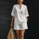 Aaleigha | Leichtes Shorts-Set mit V-Ausschnitt-Bluse